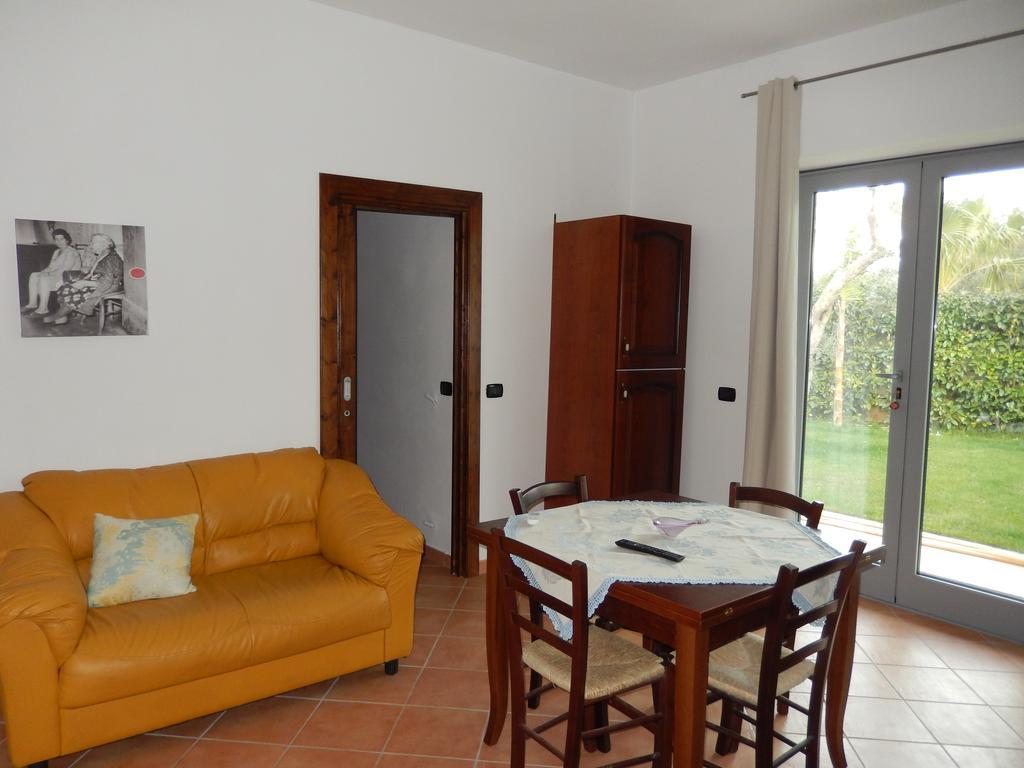 Villa Casole Short Lets Copertino Room photo